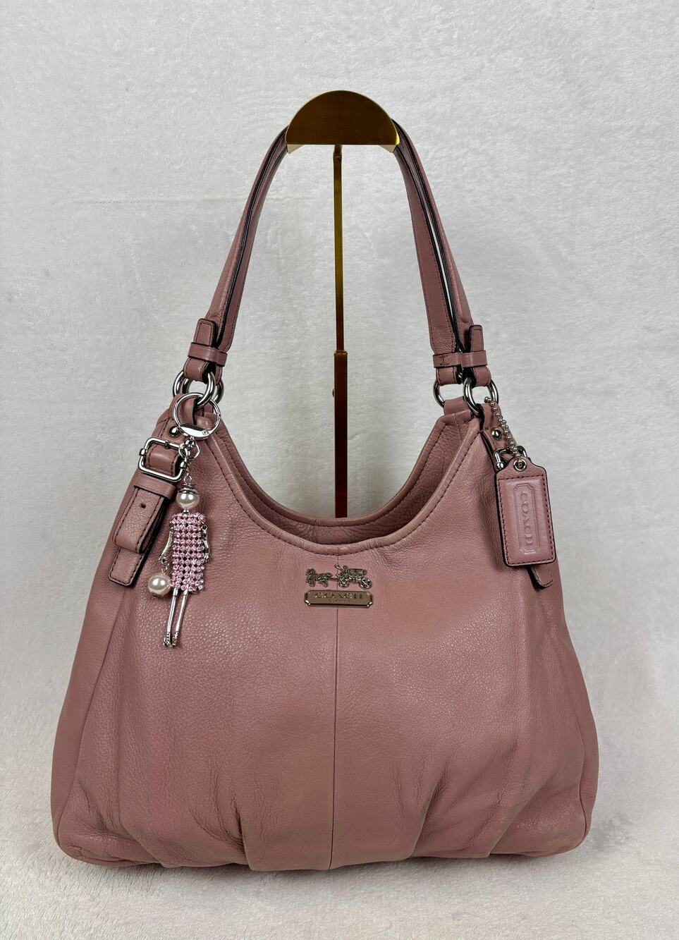 Coach Madison Maggie 4-Pocket Shoulder Bag in Dusty Pink Pebble Leather, Charm